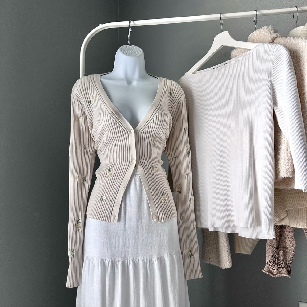 Embroidered Floral Cardigan Sweater